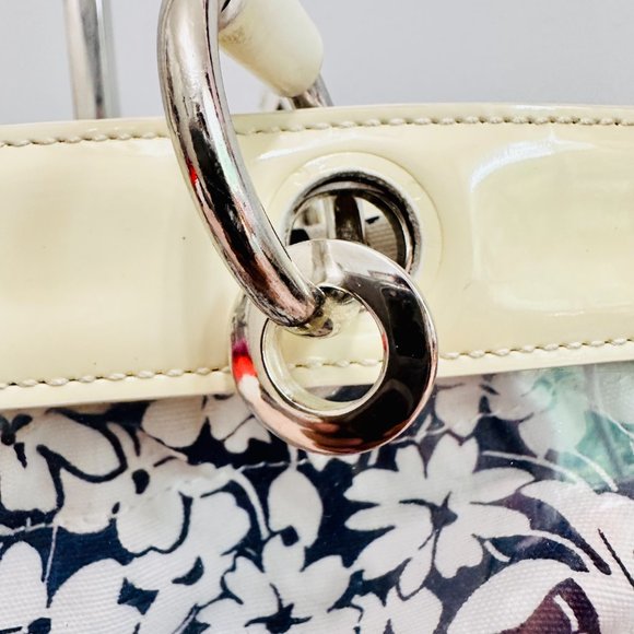 AUTHENTIC BURBERRY FLORAL VINYL AND PATENT LEATHER SHOULDER BAG VINTAGE - Picture 13 of 13